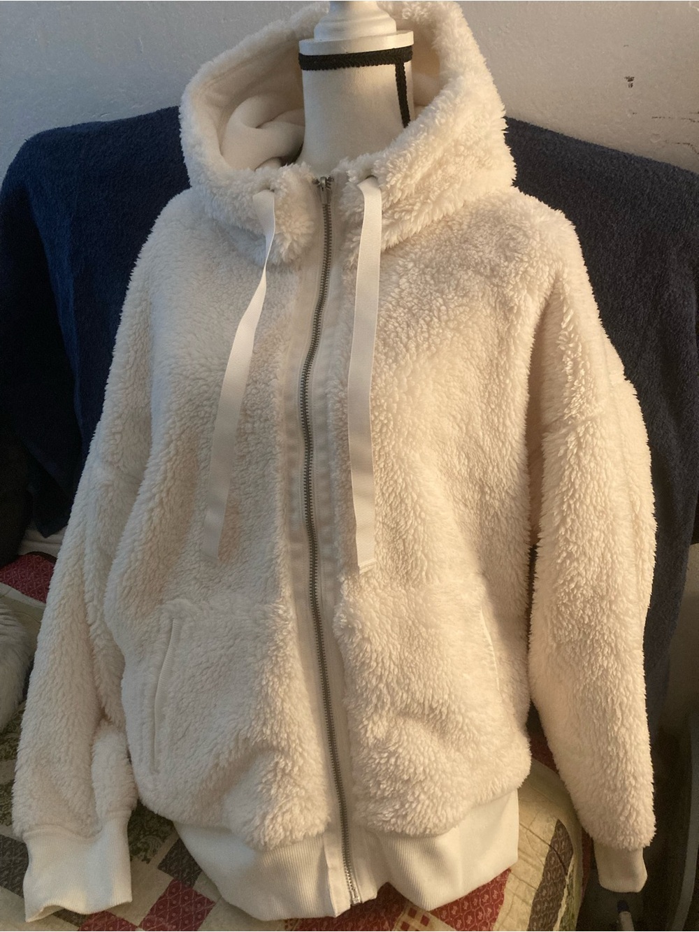 Athleta Cream Sherpa Hoodie with Hood and Zip